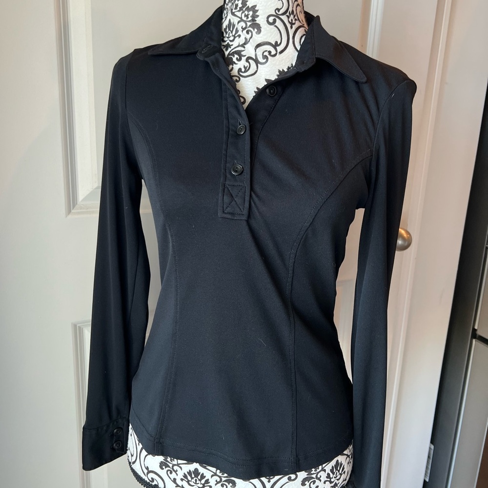 Vintage United Colors Of Benetton Black top. XS